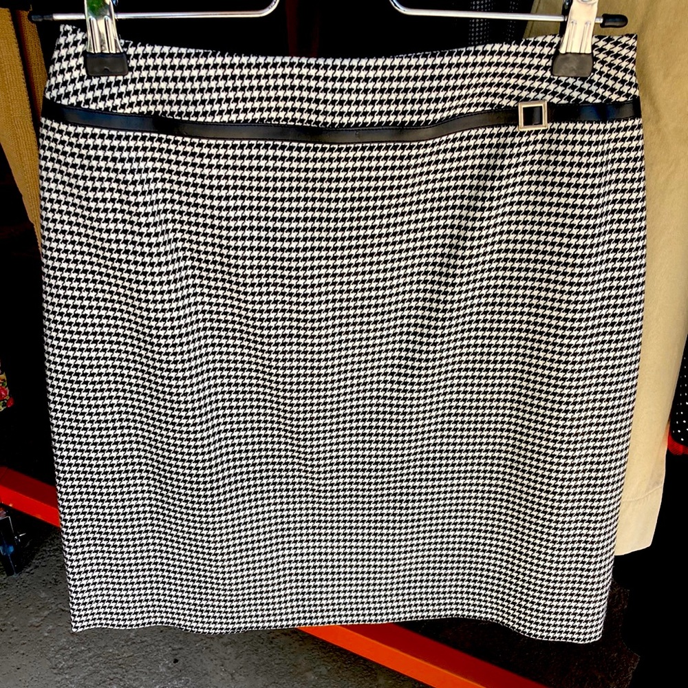 Herring bone skirt